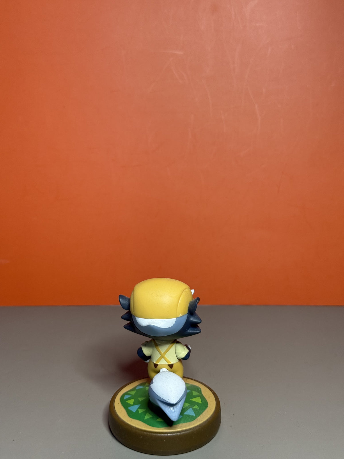 Kicks Animal Crossing amiibo back