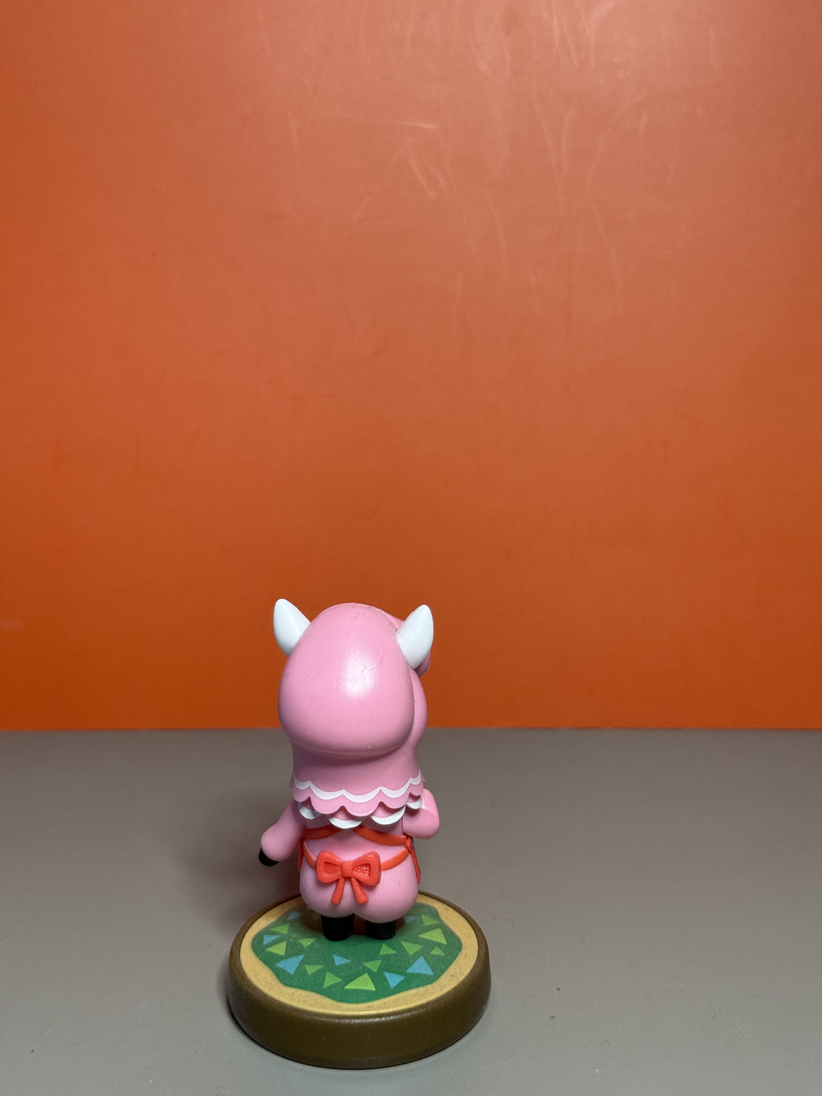Reese Animal Crossing amiibo back