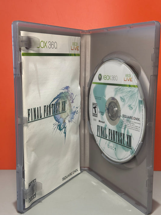 Final Fantasy XIII — Platinum Hits for Xbox 360 — case contents