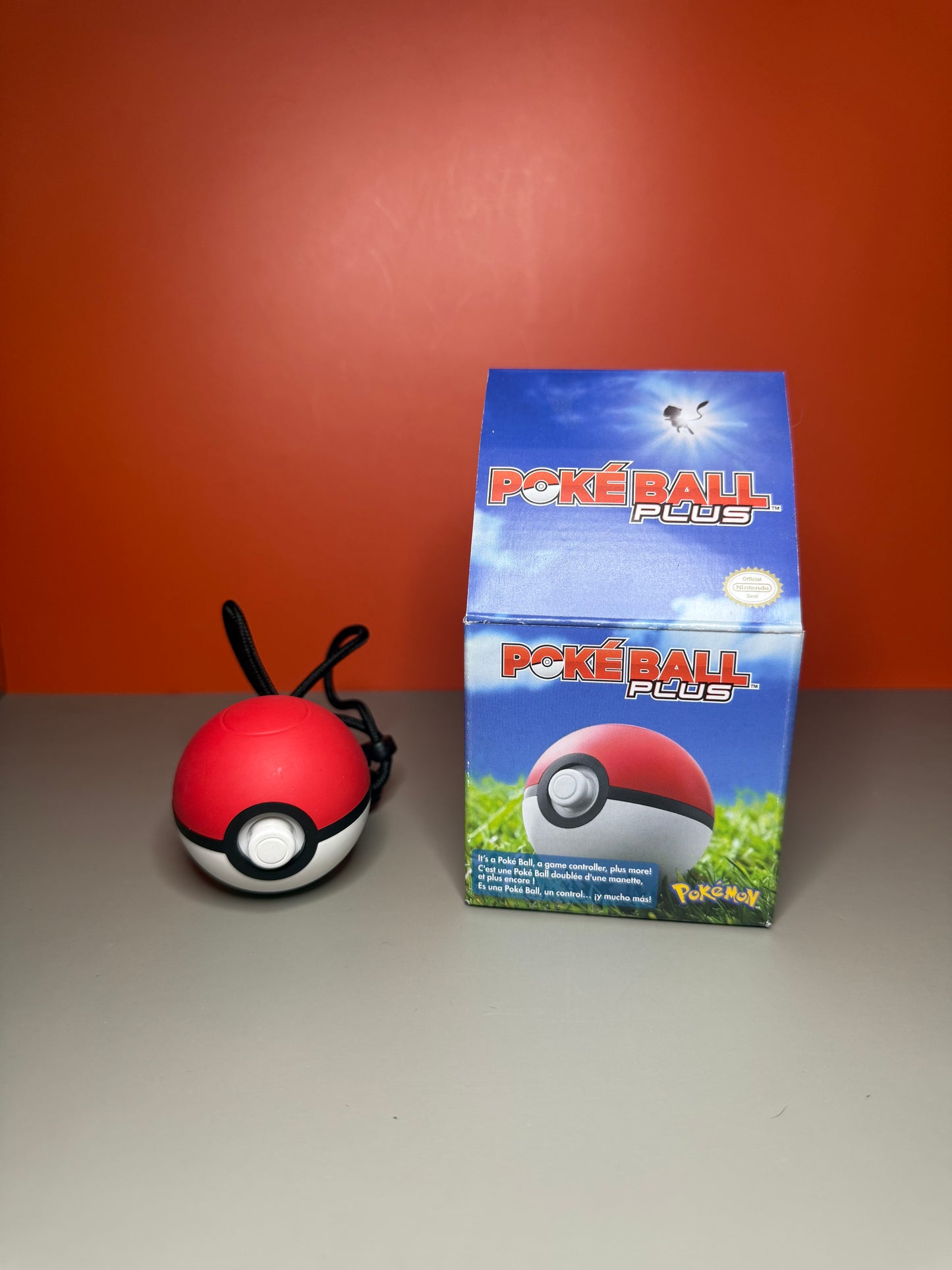 Pokemon Let's Go Pikachu Boxed Edition (Includes Pokewalker)