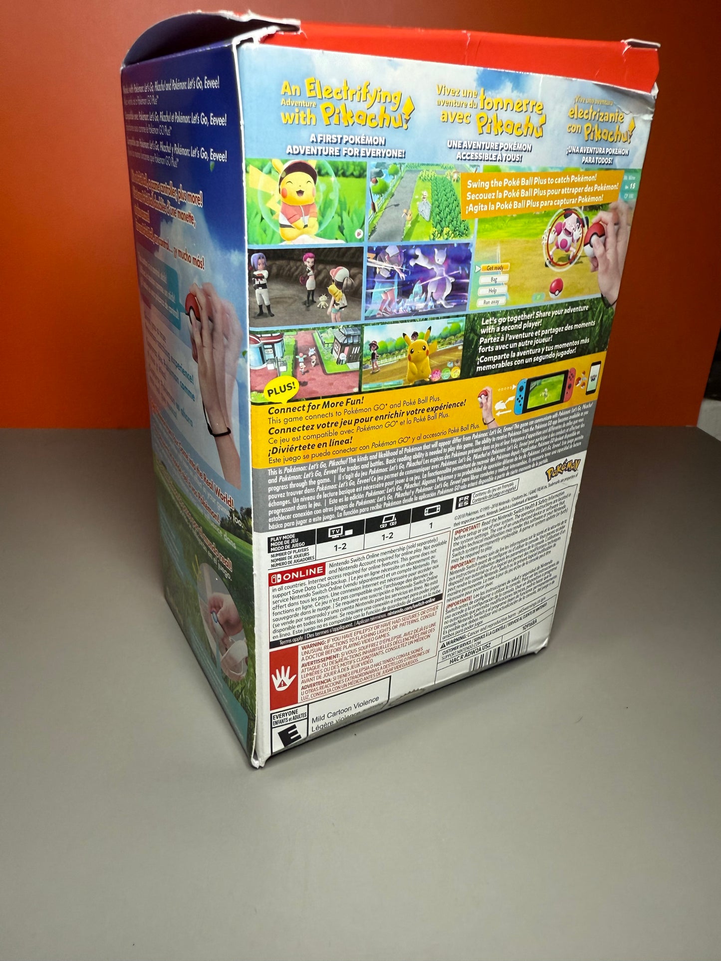 Pokemon Let's Go Pikachu Boxed Edition (Includes Pokewalker)