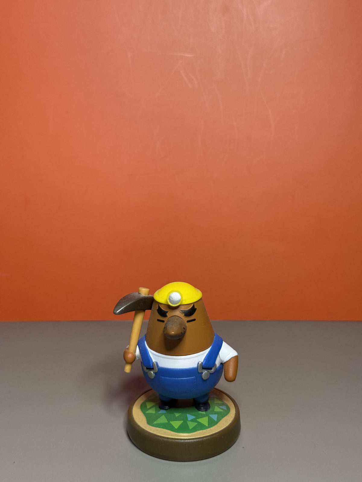 Resetti Animal Crossing amiibo front