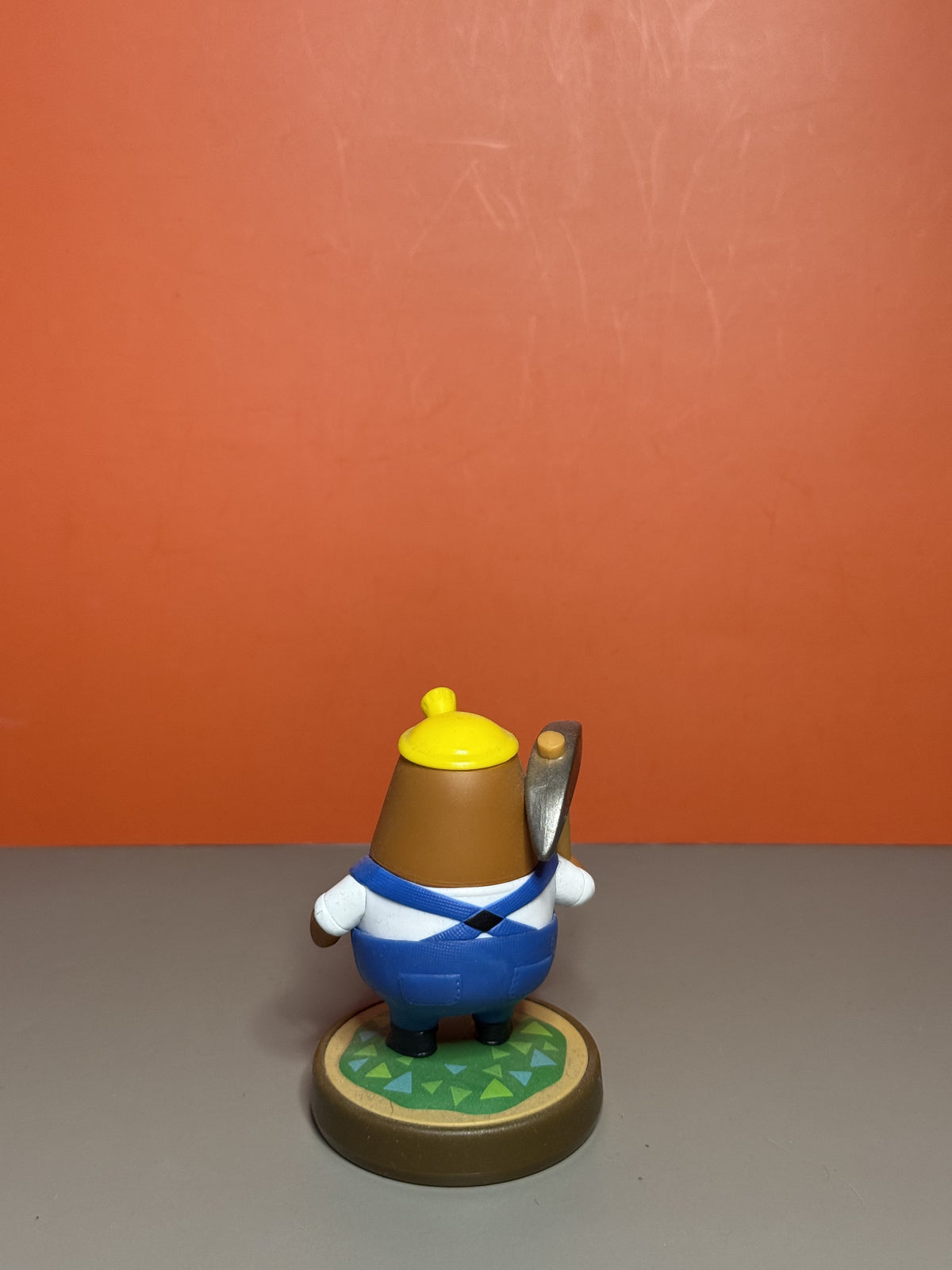 Resetti Animal Crossing amiibo back